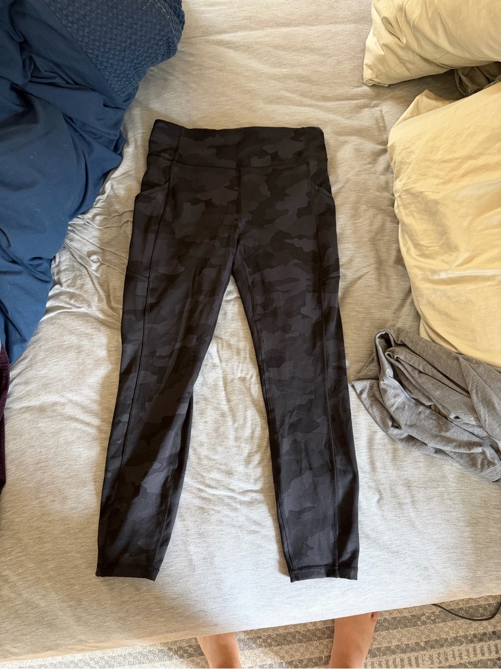 Size 8 lulu leggings. Never worn